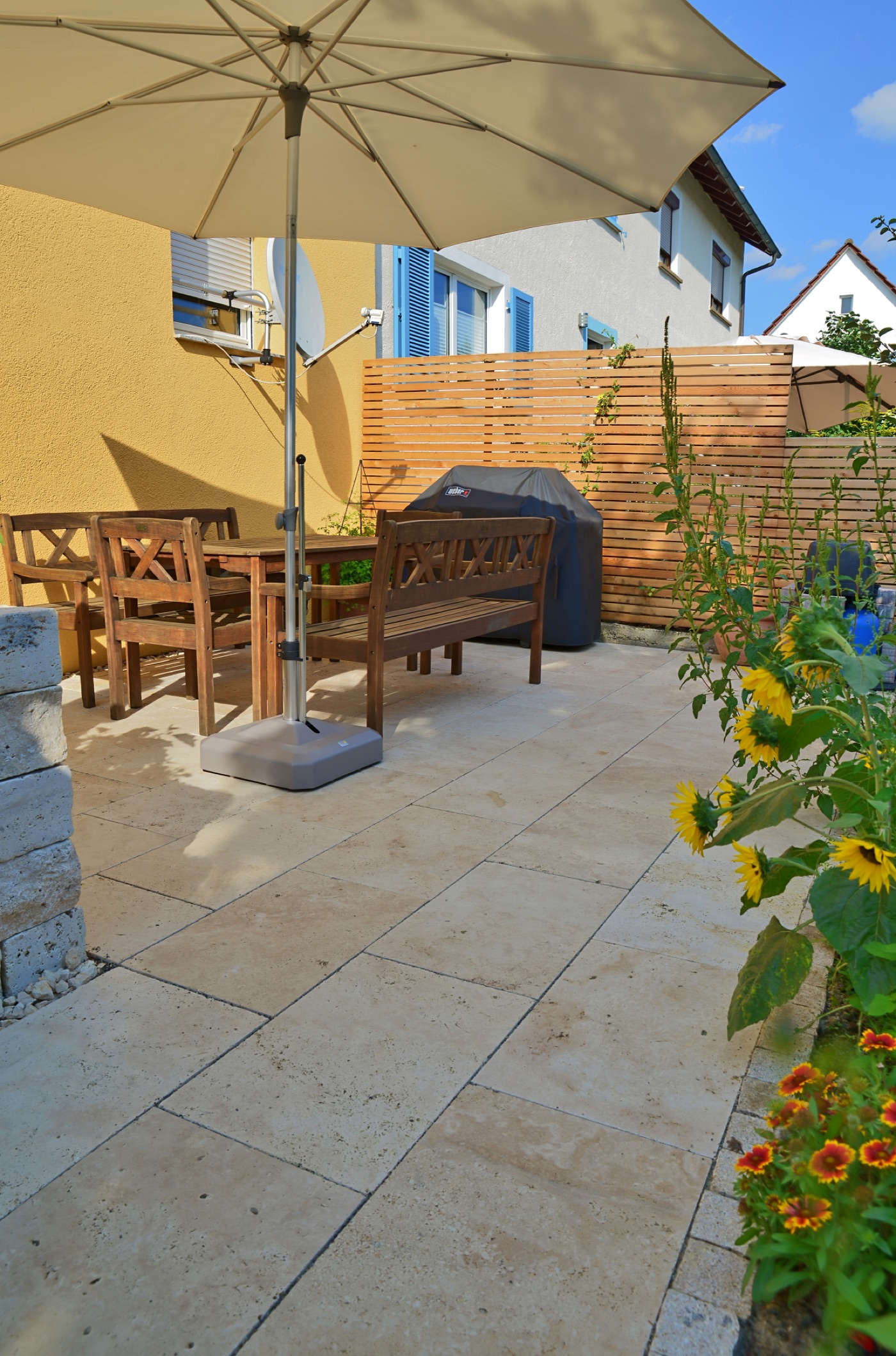 Terrasse mit Sichtschutz